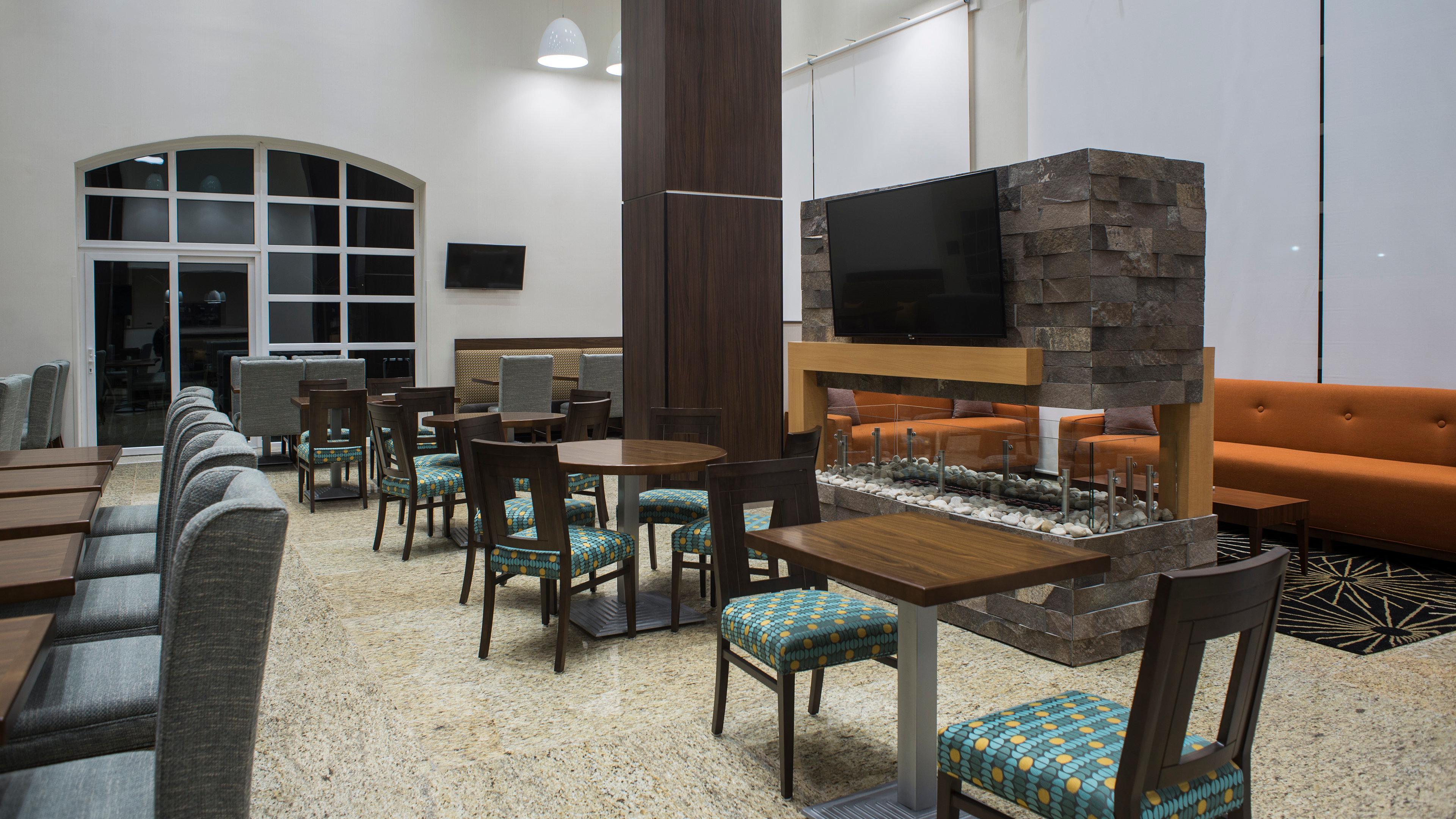 Staybridge Suites Puebla By Ihg Екстер'єр фото